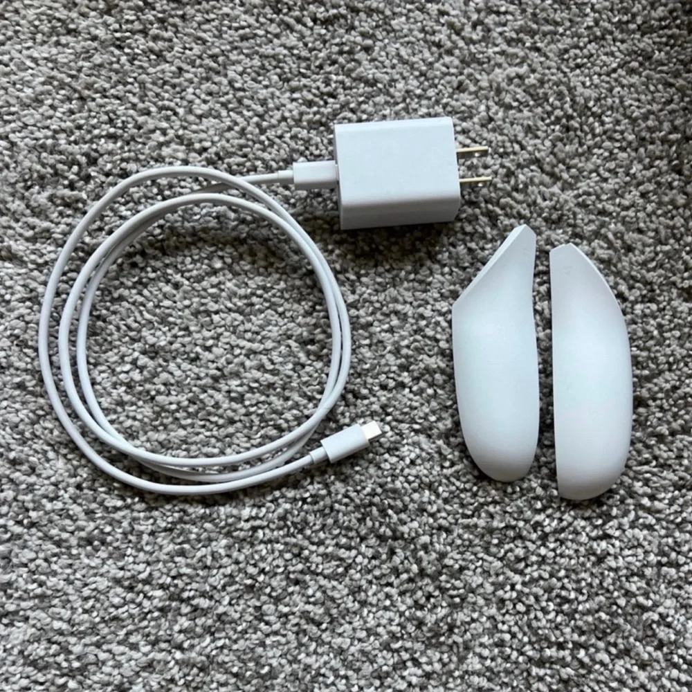 Oculus Standalone VR Headset White - Immersive Experience